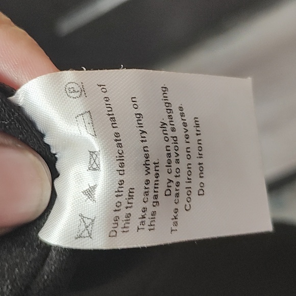 Heiress Beverly Hills Elegant Black Evening Dress. - Picture 12 of 16